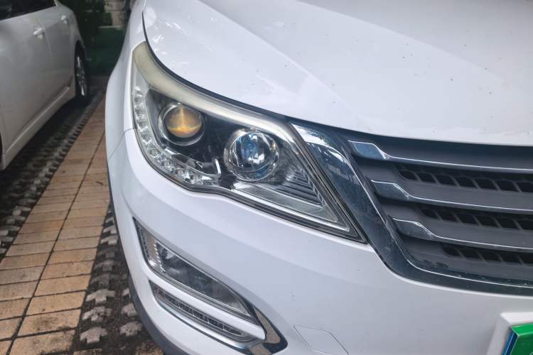 Used Baojun 560 2016 1.8L Manual Comfort Edition Right Front Headlight