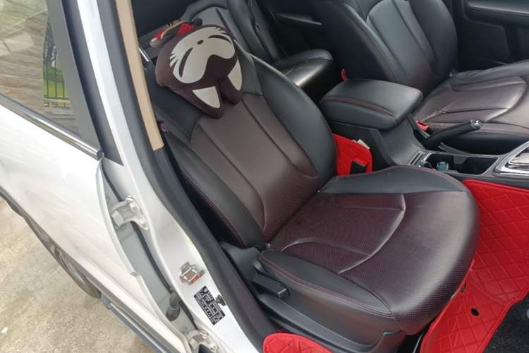 Used Baojun 560 2016 1.8L iAMT Luxury Model Right Front Seat