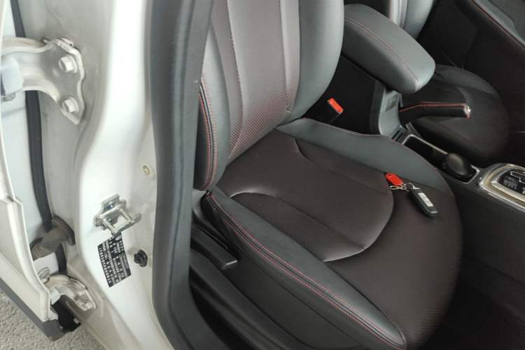 Used Baojun 560 2016 1.8L iAMT Luxury Model Right Front Seat