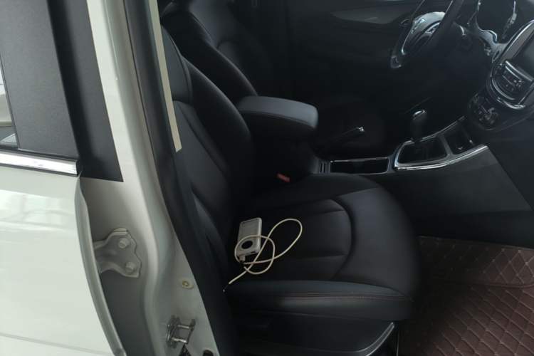 Used Baojun 560 2016 1.8L Manual Luxury Edition Right Front Seat