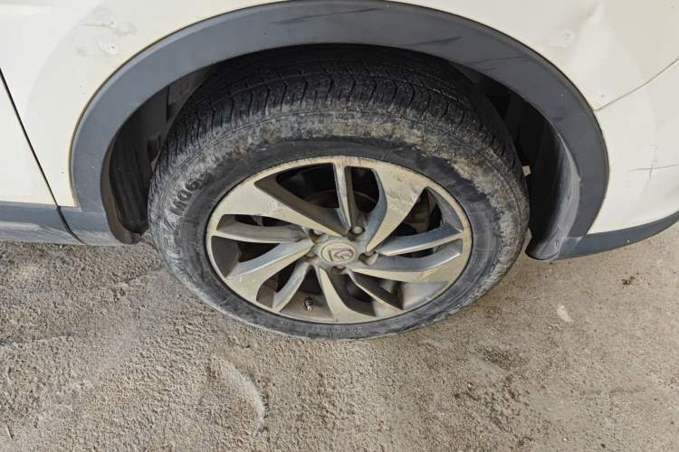Used Baojun 560 2016 1.8L iAMT Luxury Model Right Front Wheel Hub