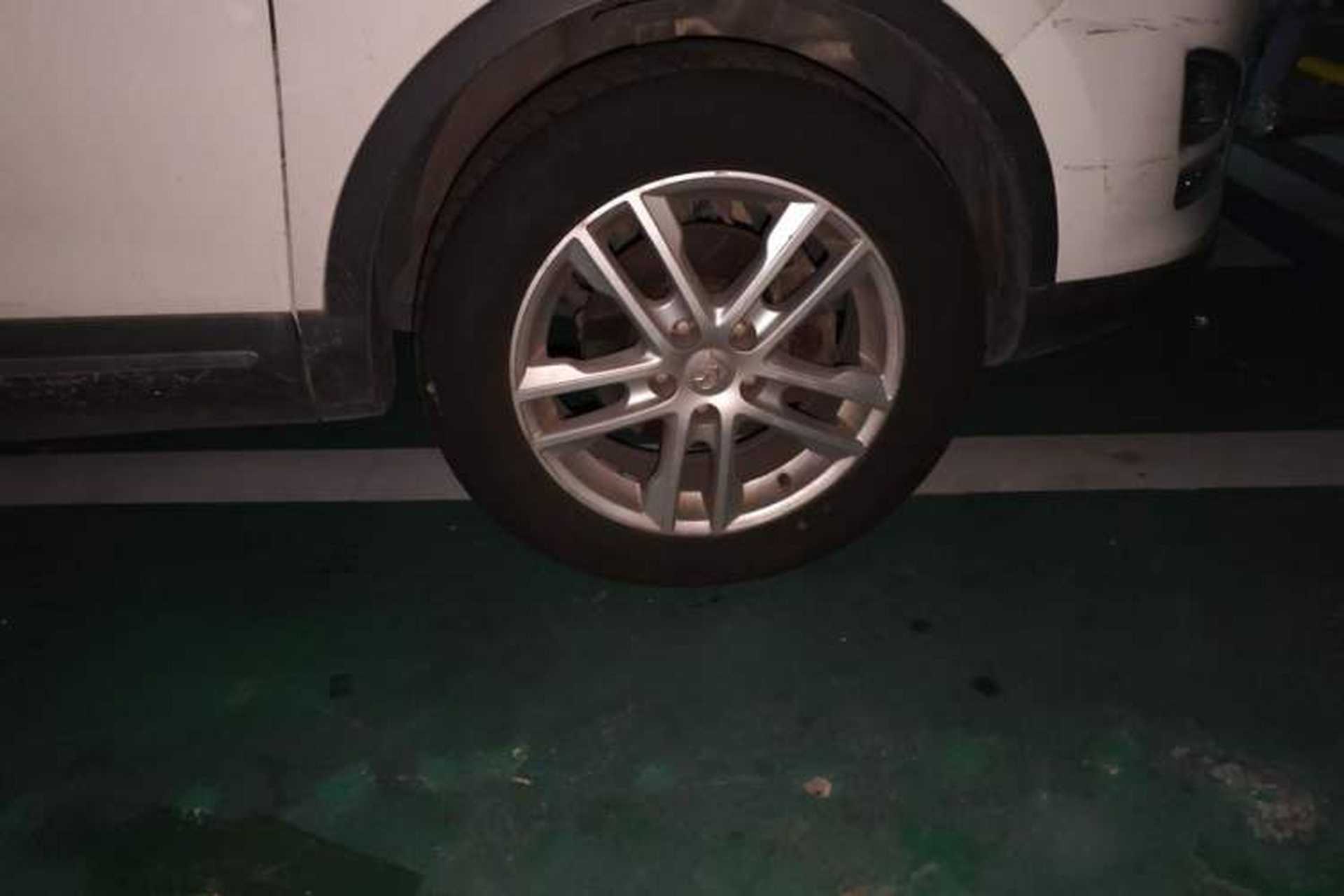 Used Baojun 560 2016 1.8L iAMT Elite Edition Right Front Wheel Hub