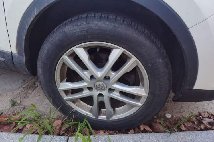 Used Baojun 560 2016 1.8L Manual Comfort Edition Right Front Wheel Hub