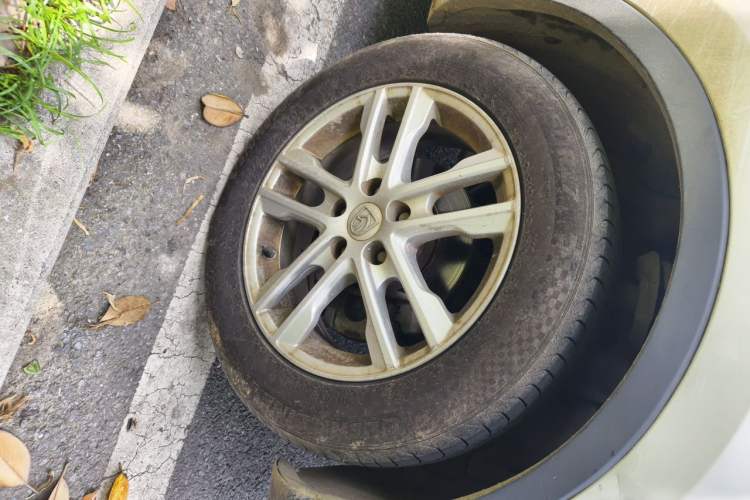 Used Baojun 560 2016 1.8L Manual Value Edition Right Front Wheel Hub