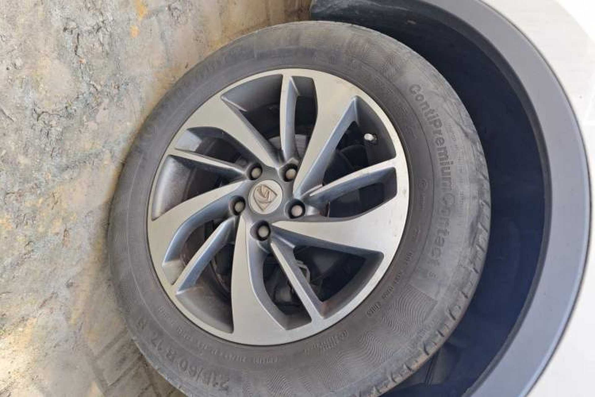 Used Baojun 560 2016 1.8L iAMT Luxury Model Right Front Wheel Hub