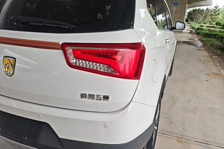 Used Baojun 560 2016 1.8L iAMT Luxury Model Right Rear Taillight