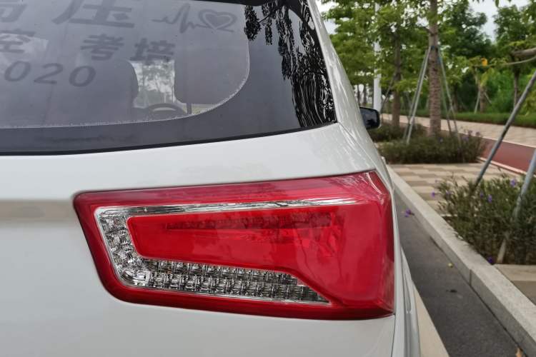 Used Baojun 560 2016 1.8L Manual Value Edition Right Rear Taillight