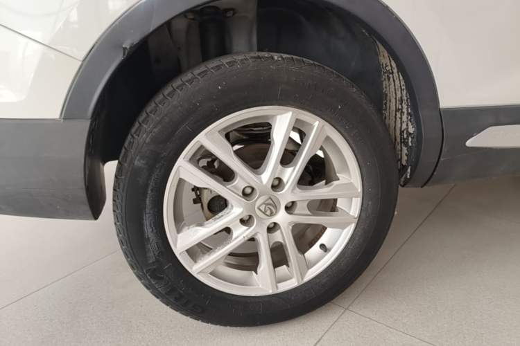 Used Baojun 560 2016 1.8L Manual Value Edition Right Rear Wheel Hub