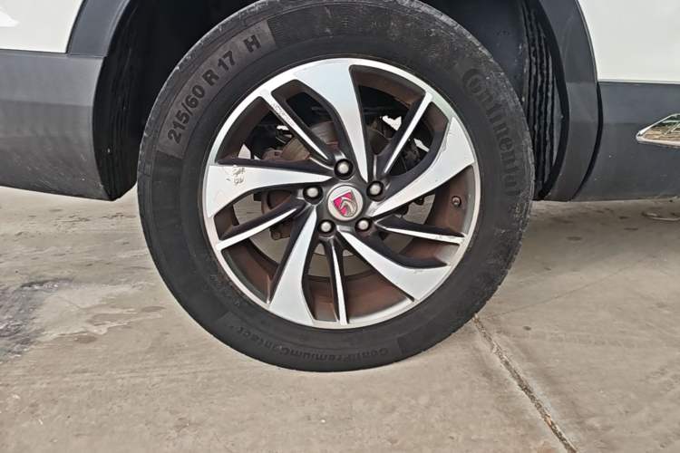 Used Baojun 560 2016 1.8L iAMT Luxury Model Right Rear Wheel Hub