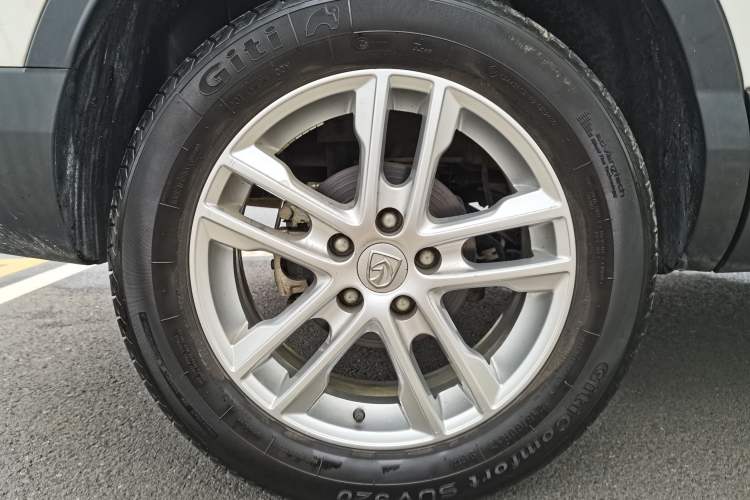 Used Baojun 560 2016 1.8L Manual Value Edition Right Rear Wheel Hub