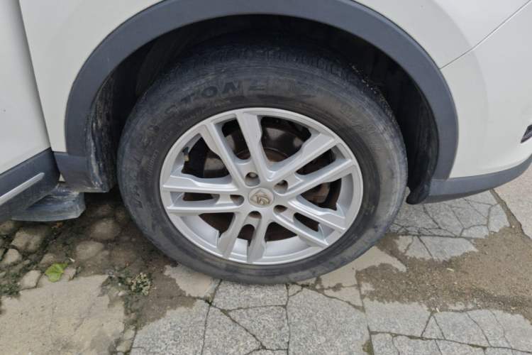 Used Baojun 560 2016 1.8L Manual Value Edition Right Rear Wheel Hub