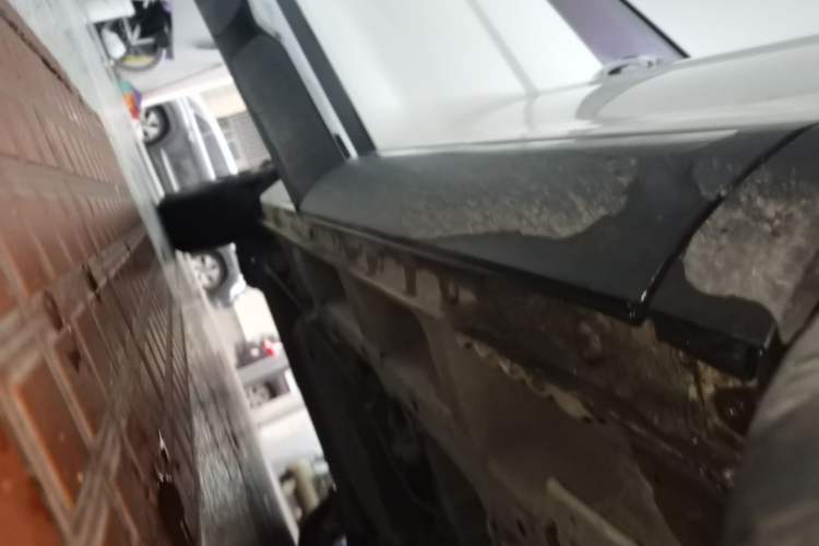 Used Baojun 560 2016 1.8L iAMT Luxury Model Right Side Sill