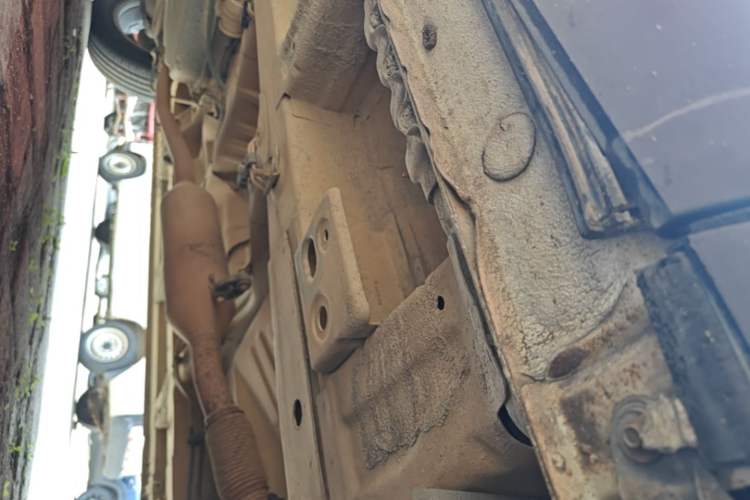 Used Baojun 560 2016 1.8L iAMT Luxury Model Right Side Sill