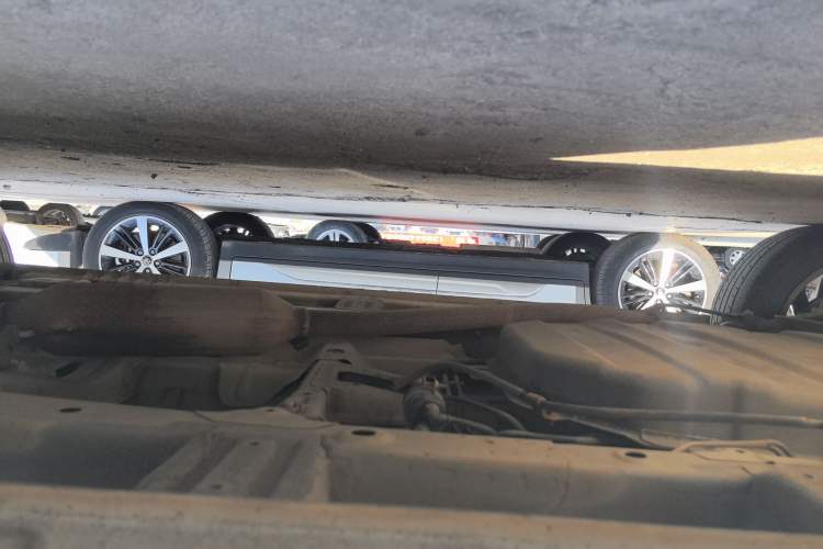 Used Baojun 560 2016 1.8L iAMT Luxury Model Right Side Sill