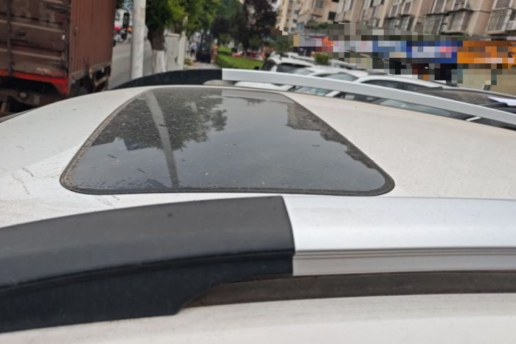 Used Baojun 560 2016 1.8L Manual Luxury Edition Roof