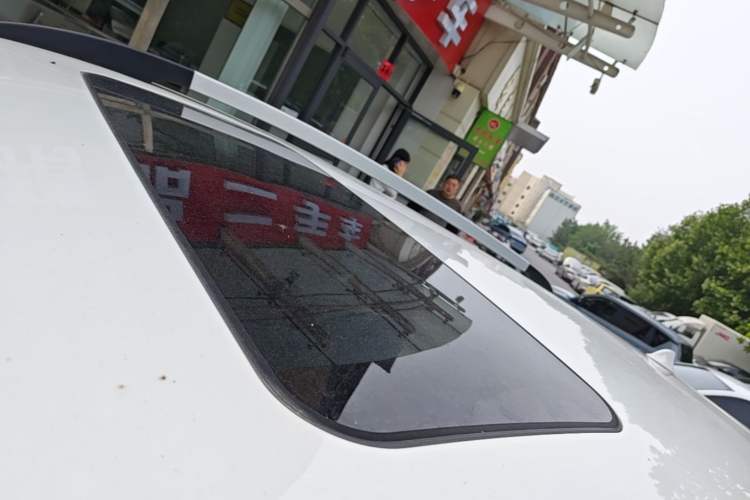 Used Baojun 560 2016 1.8L Manual Luxury Edition Roof