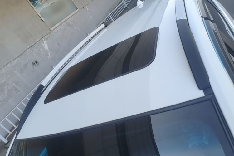 Used Baojun 560 2016 1.8L iAMT Luxury Model Roof