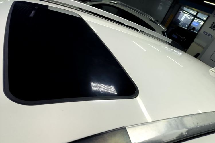 Used Baojun 560 2016 1.8L iAMT Luxury Model Roof
