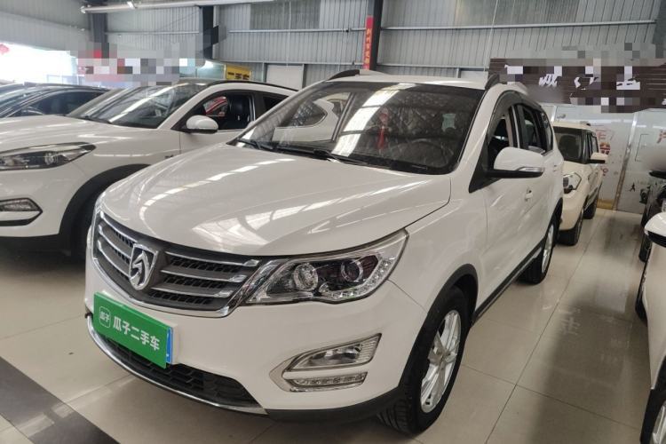 Used Baojun 560 2016 1.5T Manual Comfort Edition Guazi used car, China used car export, Used car for sale, Used cars, Cheapest cars for sale
