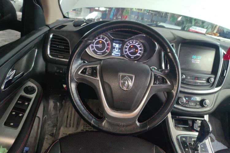 Used Baojun 560 2016 1.8L iAMT Luxury Model Steering Wheel