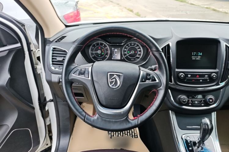 Used Baojun 560 2016 1.8L iAMT Luxury Model Steering Wheel