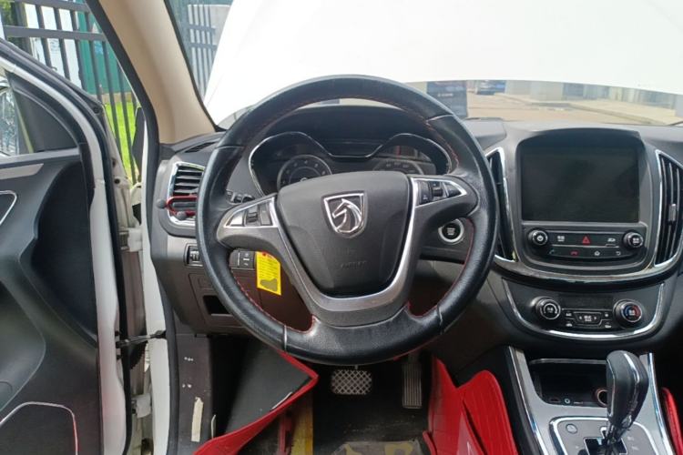 Used Baojun 560 2016 1.8L iAMT Luxury Model Steering Wheel