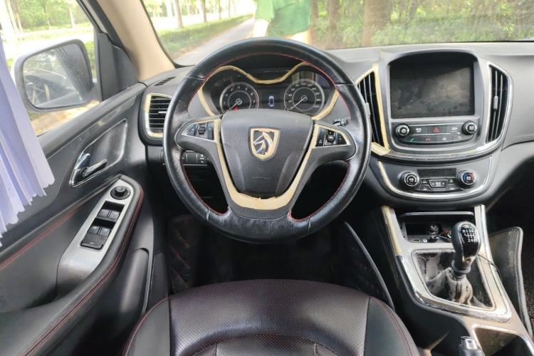 Used Baojun 560 2016 1.5T Manual Luxury Model Steering Wheel