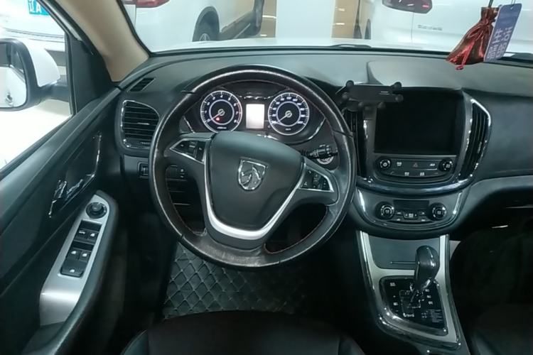 Used Baojun 560 2016 1.8L iAMT Luxury Model Steering Wheel