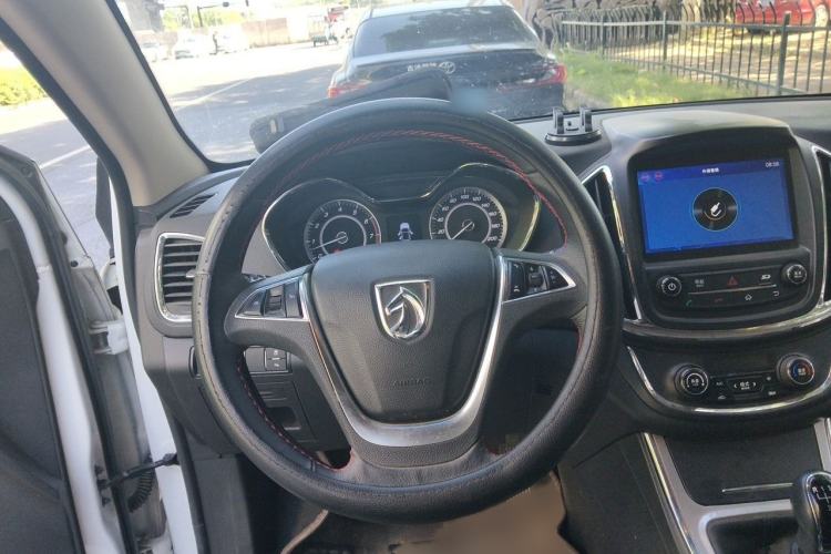 Used Baojun 560 2016 1.5T Manual Luxury Model Steering Wheel