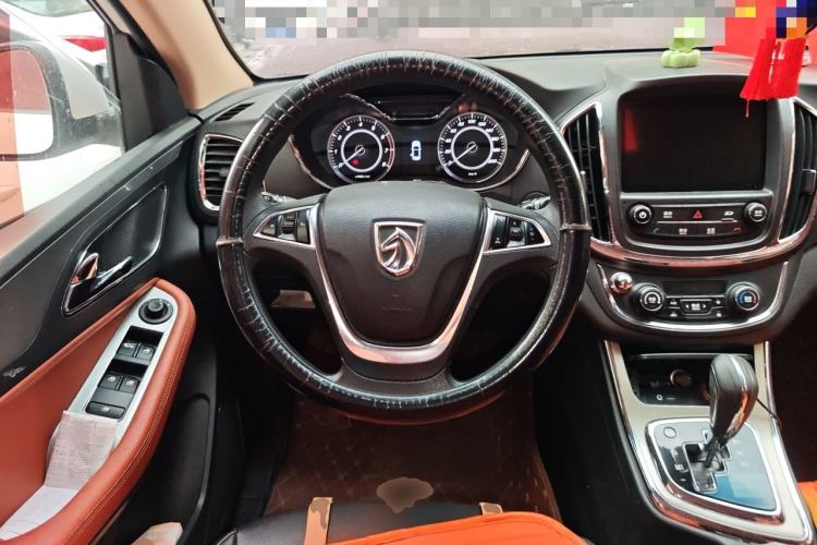 Used Baojun 560 2016 1.8L iAMT Elite Edition Steering Wheel