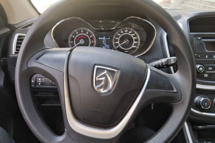 Used Baojun 560 2016 1.5T Manual Comfort Edition Steering Wheel