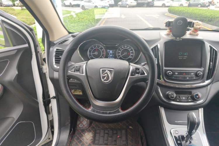 Used Baojun 560 2016 1.8L iAMT Luxury Model Steering Wheel