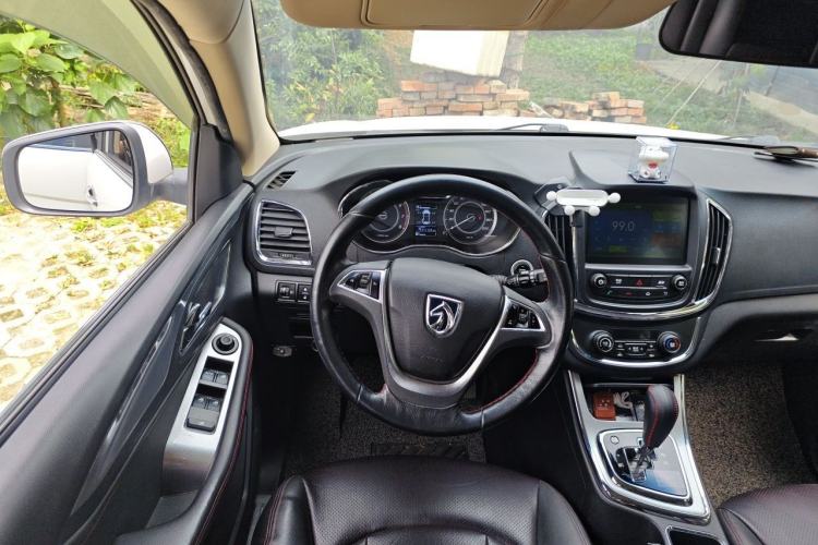 Used Baojun 560 2016 1.8L iAMT Luxury Model Steering Wheel