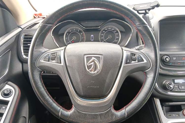 Used Baojun 560 2016 1.5T Manual Luxury Model Steering Wheel