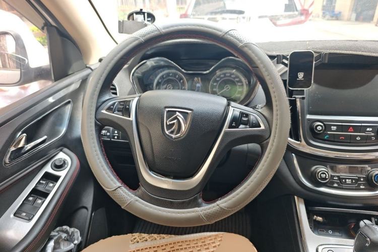 Used Baojun 560 2016 1.8L iAMT Luxury Model Steering Wheel