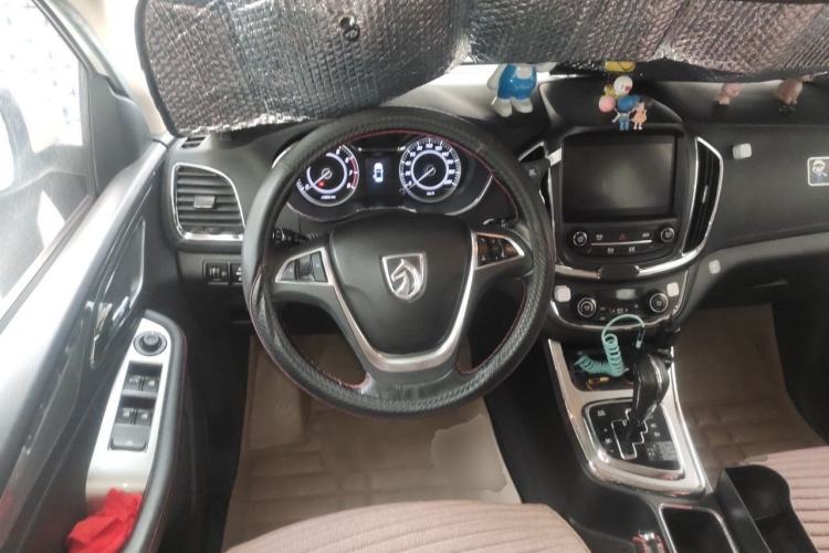 Used Baojun 560 2016 1.8L iAMT Luxury Model Steering Wheel