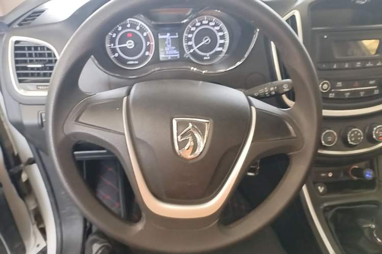 Used Baojun 560 2016 1.8L Manual Value Edition Steering Wheel