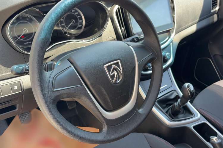 Used Baojun 560 2016 1.5T Manual Comfort Edition Steering Wheel