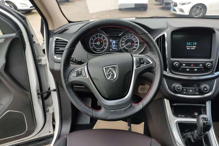 Used Baojun 560 2016 1.5T Manual Luxury Model Steering Wheel