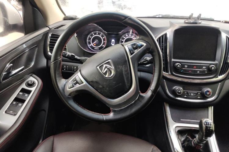 Used Baojun 560 2016 1.5T Manual Luxury Model Steering Wheel