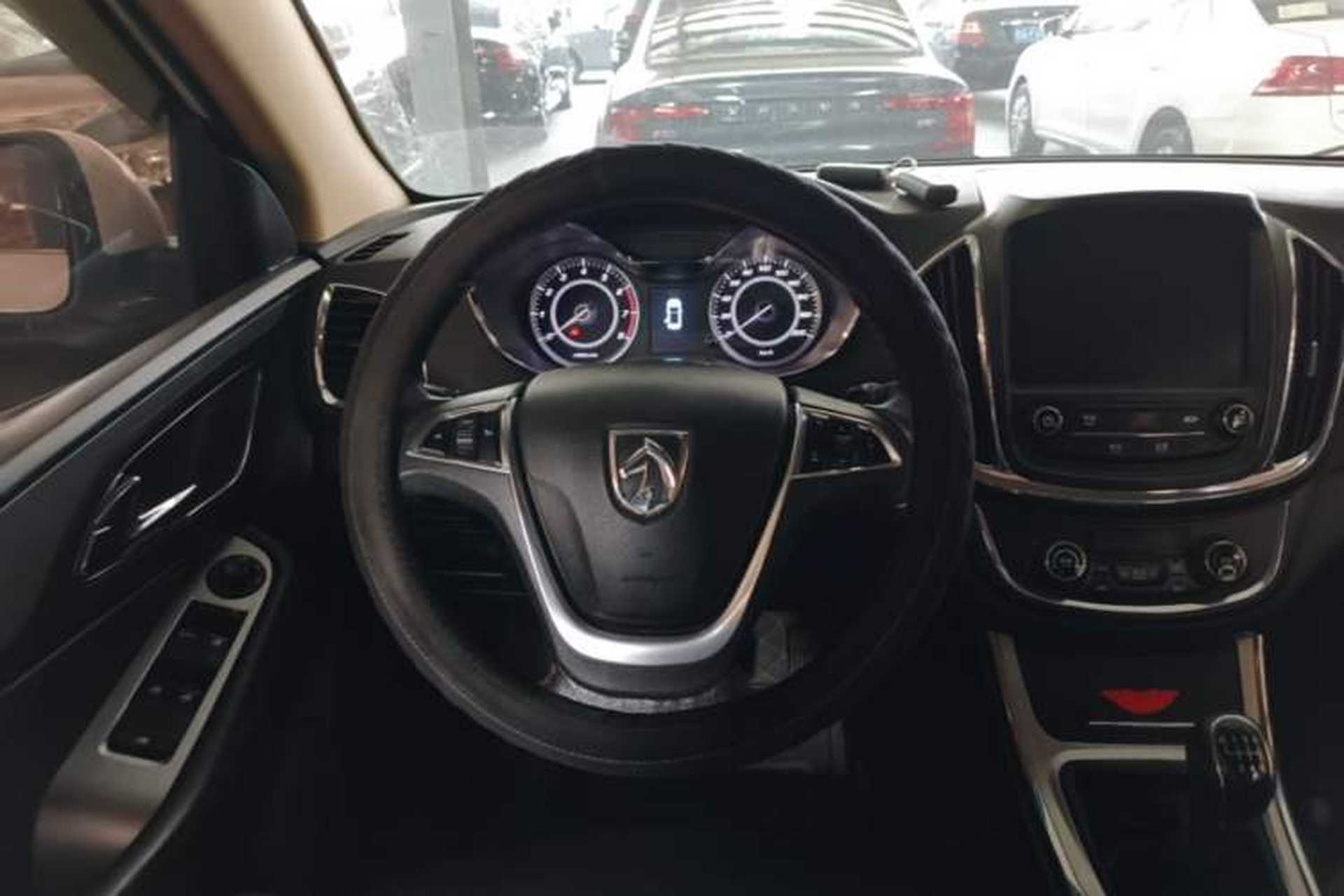 Used Baojun 560 2016 1.5T Manual Luxury Model Steering Wheel