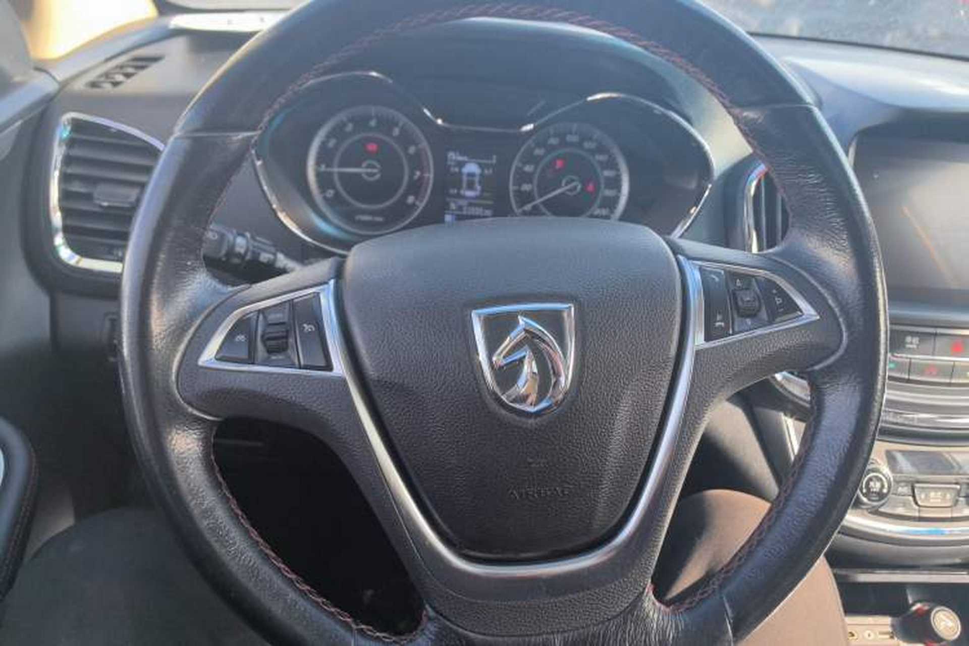 Used Baojun 560 2016 1.8L iAMT Luxury Model Steering Wheel