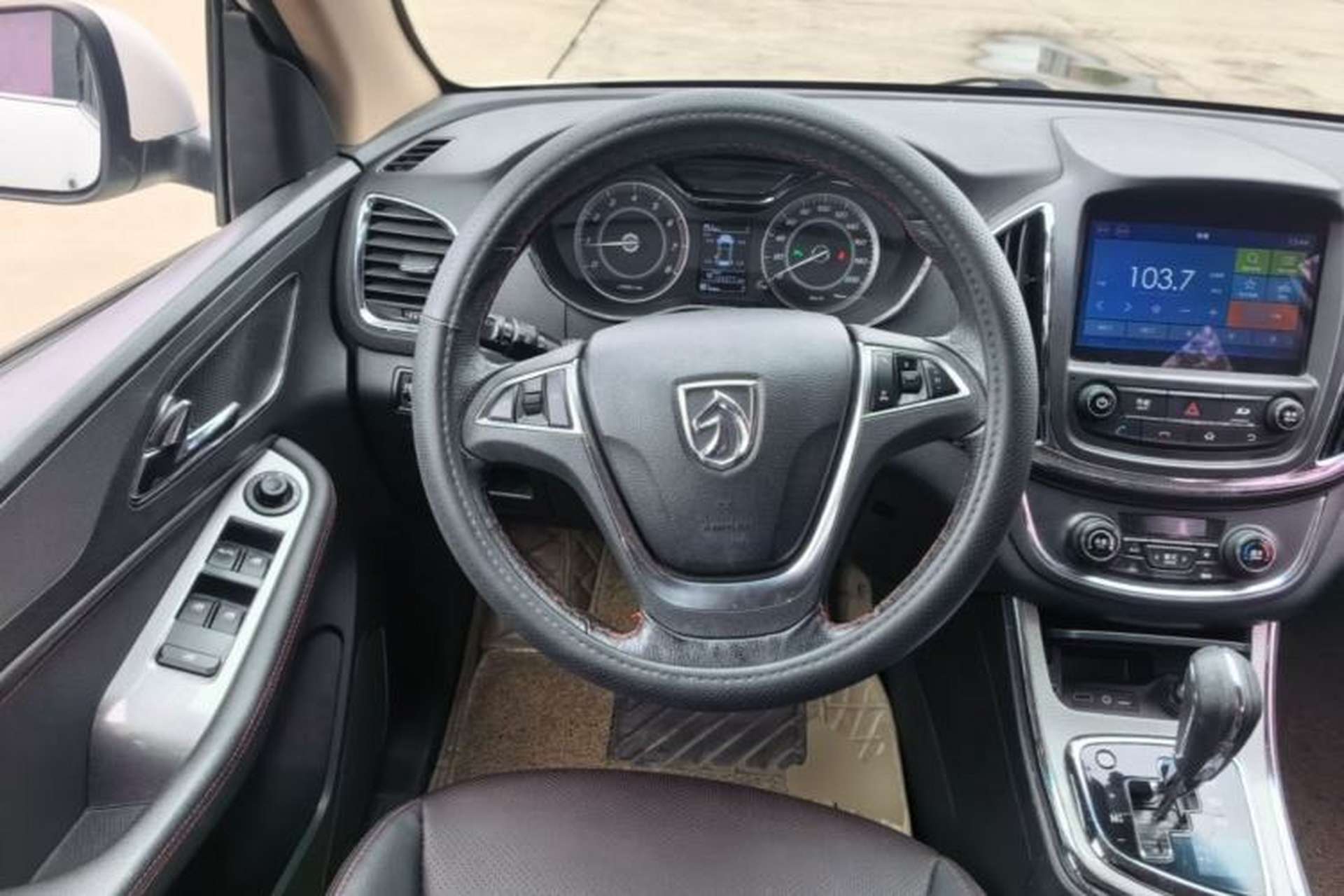 Used Baojun 560 2016 1.8L iAMT Luxury Model Steering Wheel