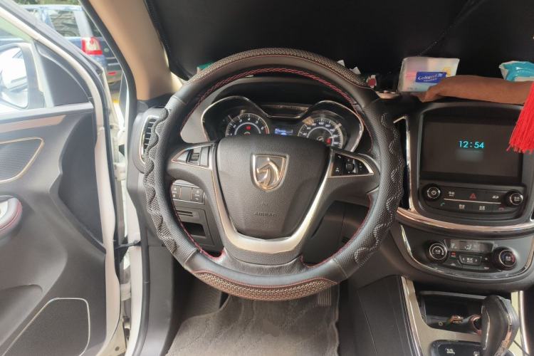 Used Baojun 560 2016 1.8L iAMT Luxury Model Steering Wheel