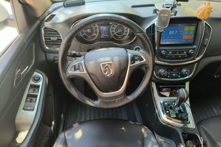 Used Baojun 560 2016 1.8L iAMT Luxury Model Steering Wheel