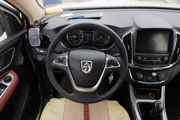 Used Baojun 560 2016 1.8L Manual Elite Edition Steering Wheel