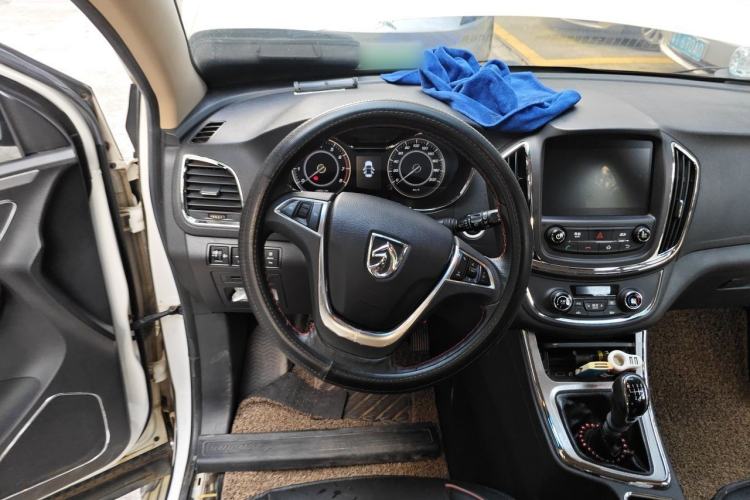 Used Baojun 560 2016 1.8L Manual Luxury Edition Steering Wheel