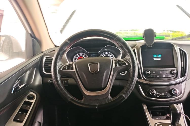 Used Baojun 560 2016 1.8L iAMT Luxury Model Steering Wheel