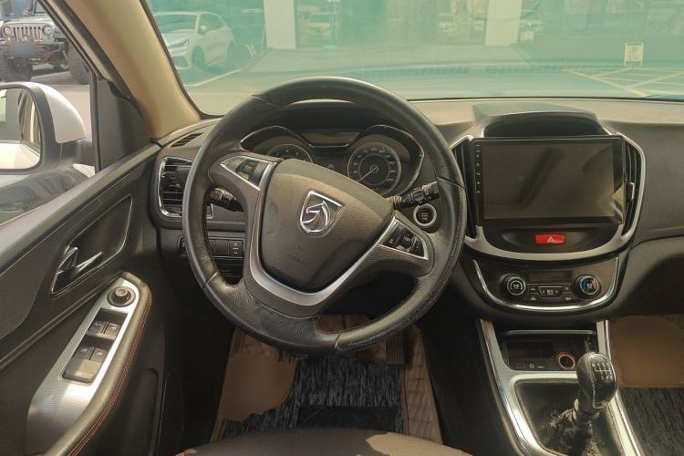 Used Baojun 560 2016 1.5T Manual Luxury Model Steering Wheel