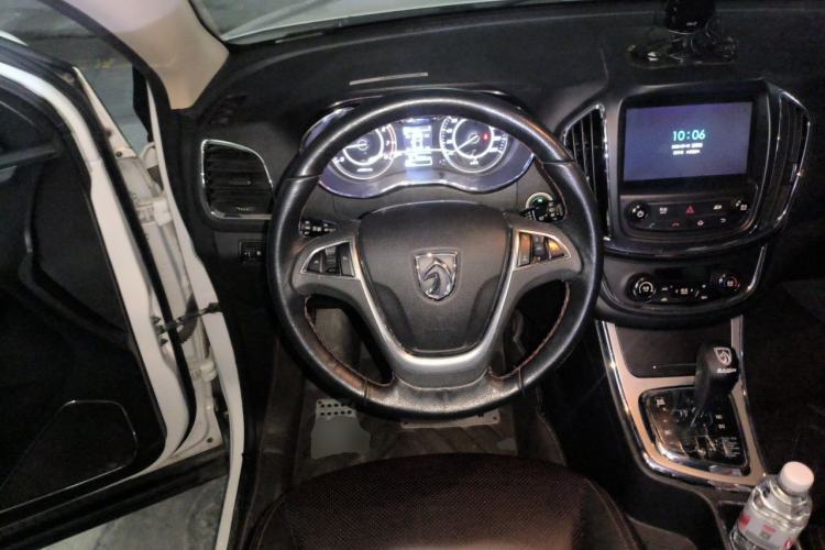 Used Baojun 560 2016 1.8L iAMT Luxury Model Steering Wheel